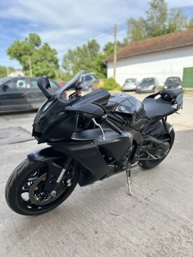  Yamaha YZF-R1