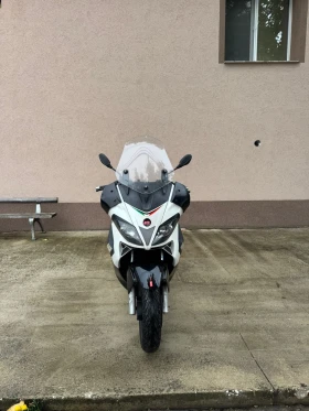 Обява за продажба на Aprilia Sr SR-MAX 300 ~4 199 лв. - изображение 1