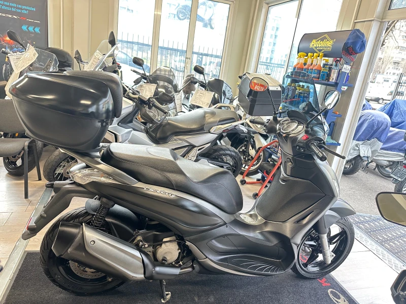 Piaggio Beverly 350i ABS/ASR/LED 2017г., снимка 16 - Мотоциклети и мототехника - 53003717