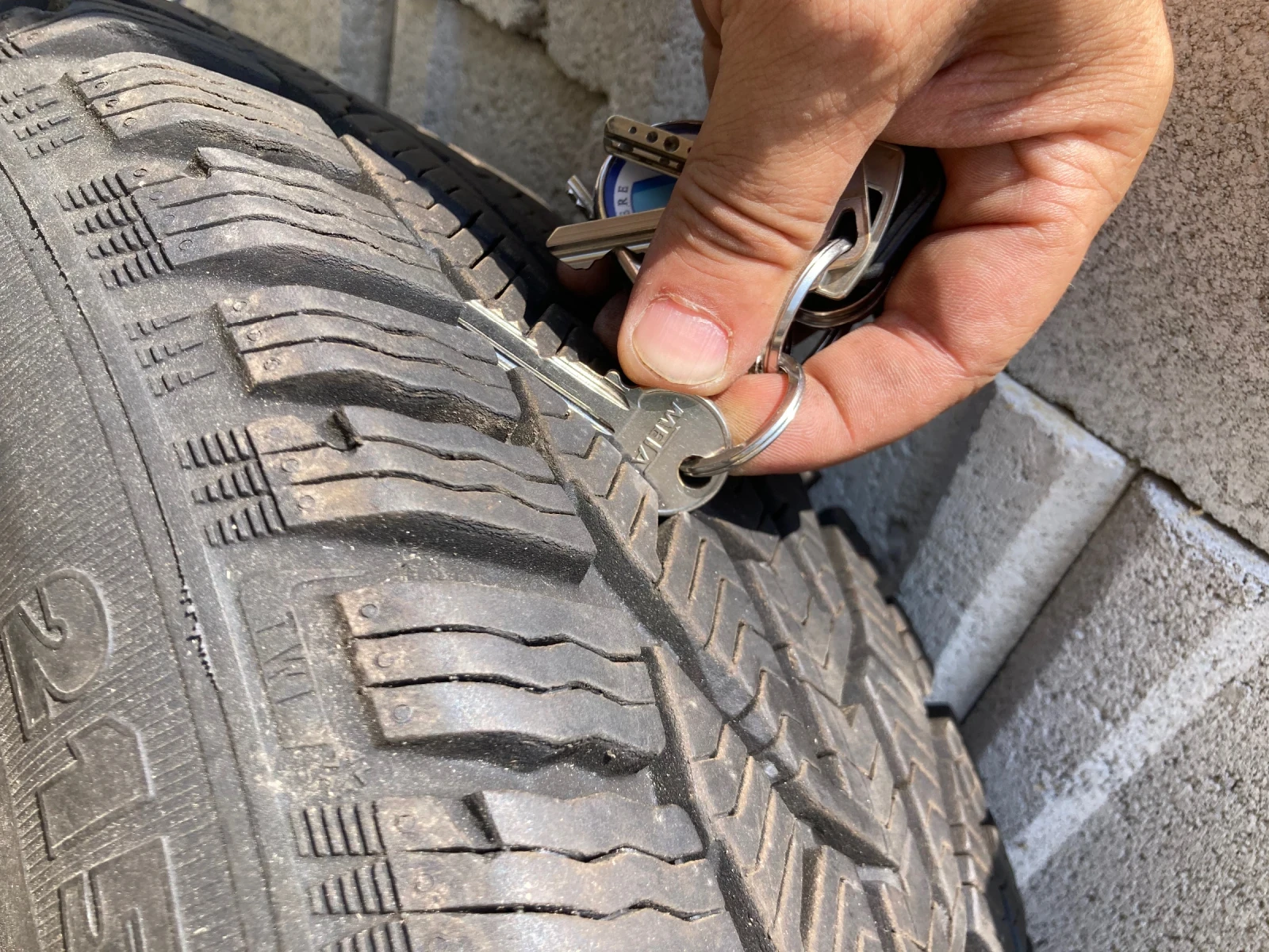    215/50R17 | Mobile.bg   7