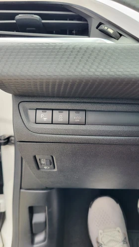 Peugeot 208 1.2i-Roland Garros-FULL, снимка 14