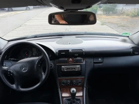 Mercedes-Benz C 220 Много Запазен Facelift 2.2CDI, снимка 12