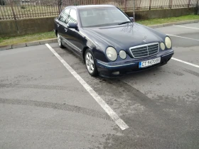 Mercedes-Benz E 200, снимка 2