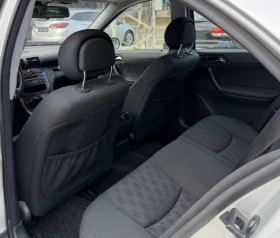 Mercedes-Benz C 180, снимка 7