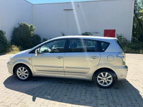Toyota Corolla verso 2.2 D4D, снимка 3