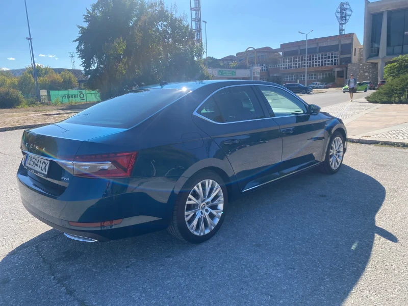 Skoda Superb, снимка 11 - Автомобили и джипове - 48372369