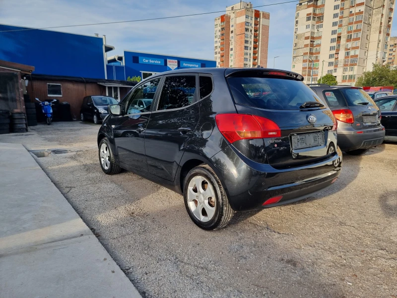 Kia Venga 1.4i GAZ, снимка 4 - Автомобили и джипове - 47519550