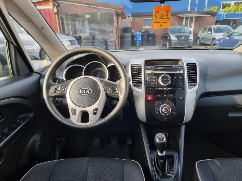 Kia Venga 1.4i GAZ, снимка 12 - Автомобили и джипове - 47519550