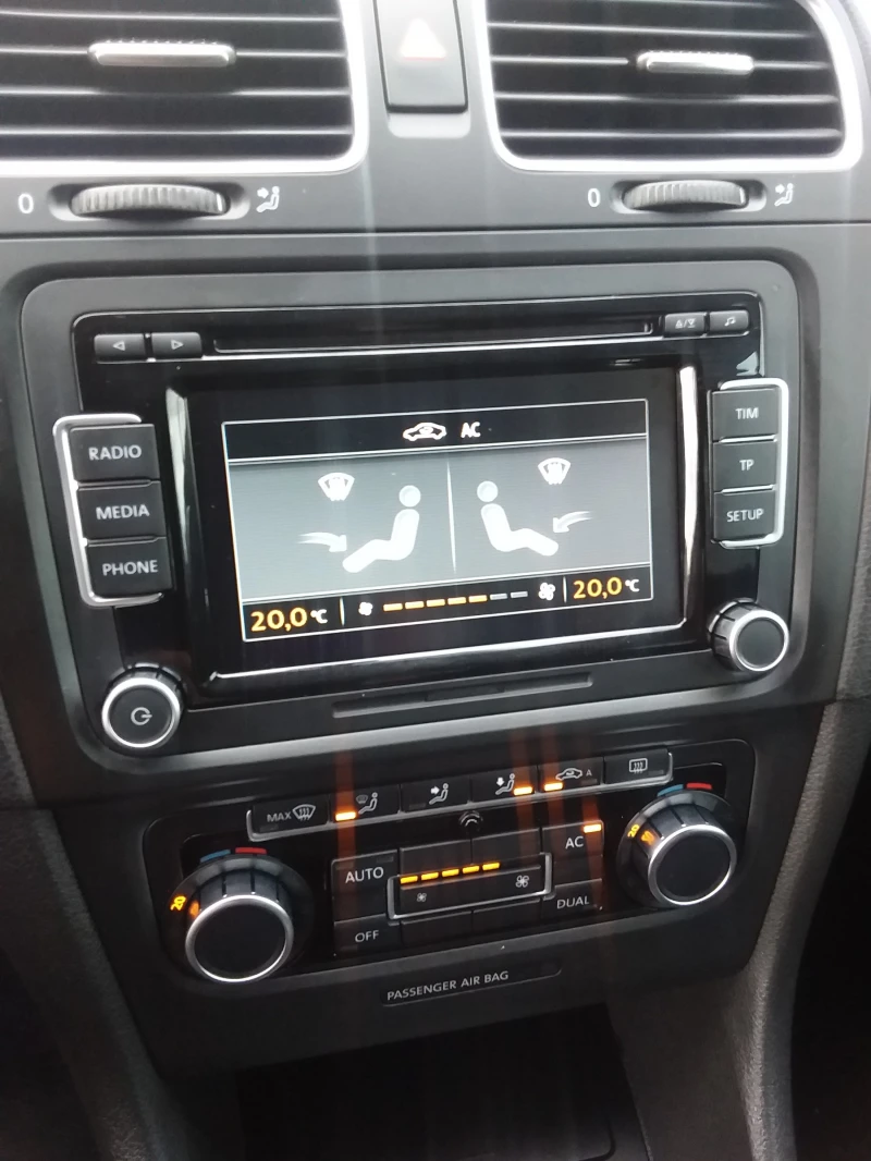 VW Golf 1.4 TSI, снимка 6 - Автомобили и джипове - 52796735