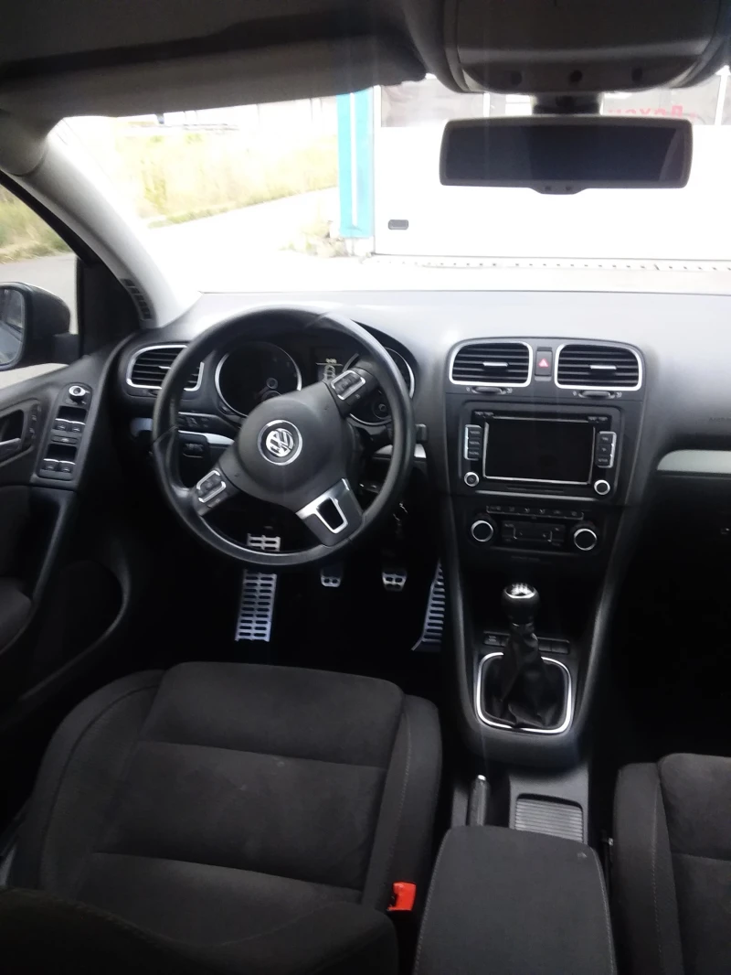 VW Golf 1.4 TSI, снимка 12 - Автомобили и джипове - 52796735