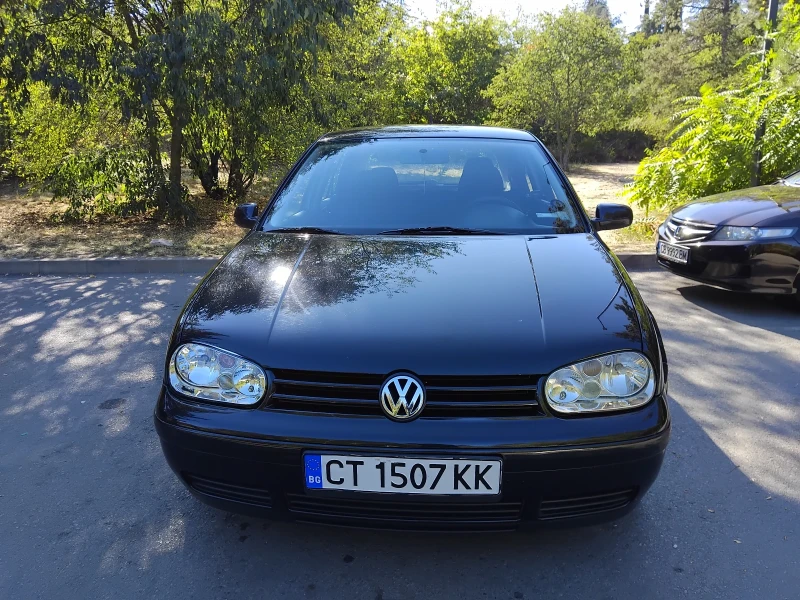 VW Golf, снимка 2 - Автомобили и джипове - 51812691