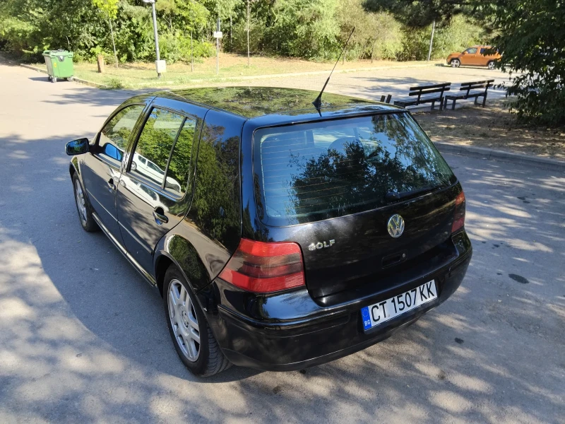 VW Golf, снимка 6 - Автомобили и джипове - 51812691