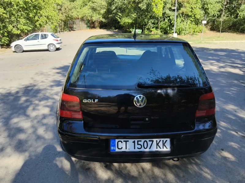 VW Golf, снимка 8 - Автомобили и джипове - 51812691