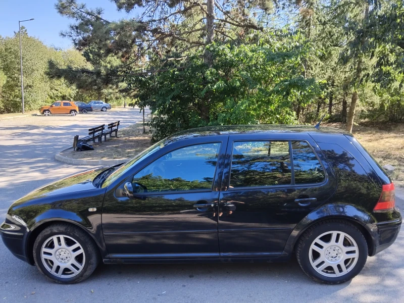 VW Golf, снимка 4 - Автомобили и джипове - 51812691
