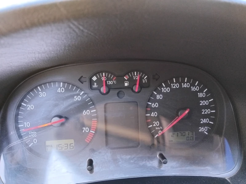 VW Golf, снимка 14 - Автомобили и джипове - 51812691