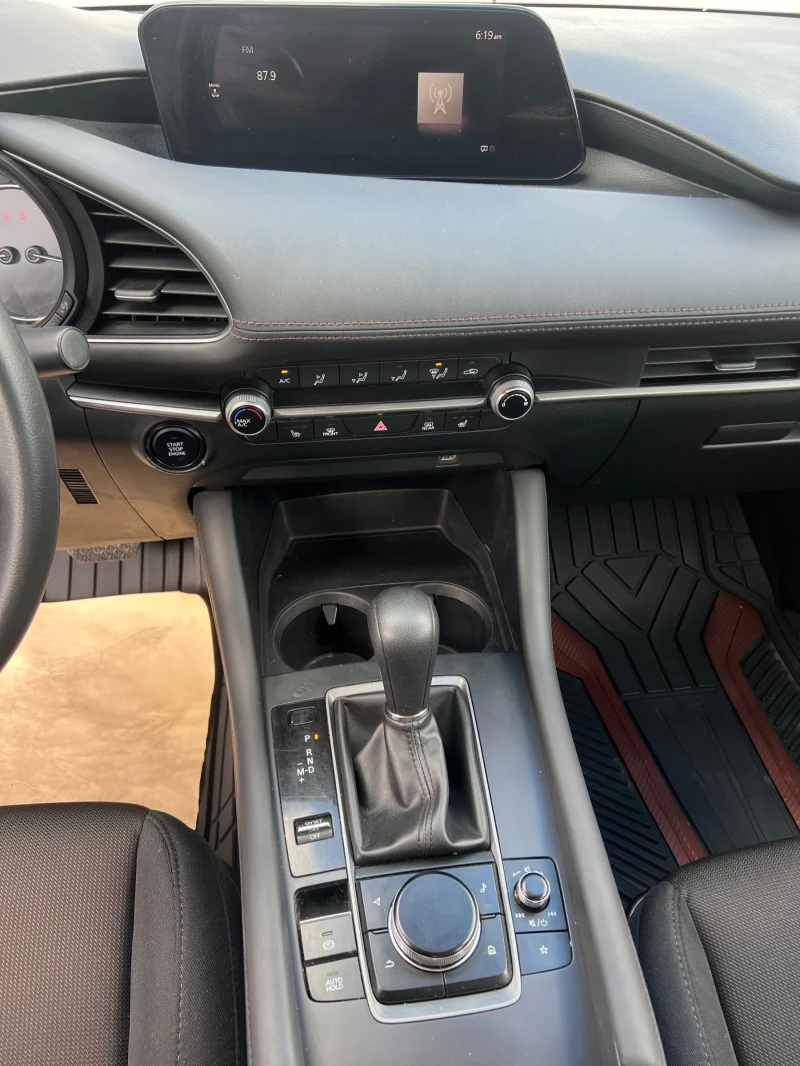 Mazda 3 * 2.5i* Skyactiv-G* 184hp* 2021г* , снимка 13 - Автомобили и джипове - 51894408