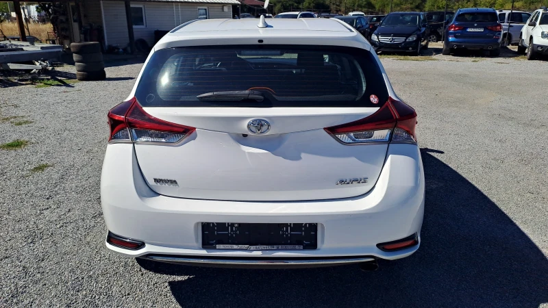 Toyota Auris 1.2it, снимка 5 - Автомобили и джипове - 52033608