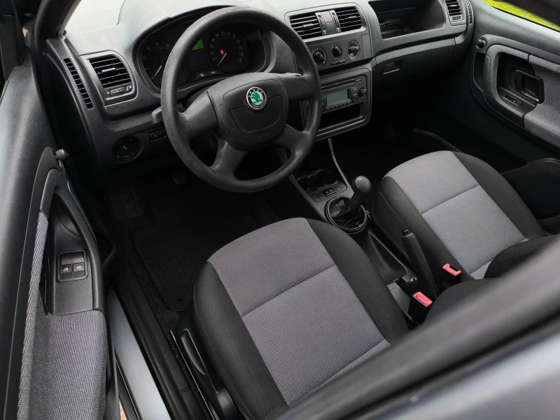 Skoda Fabia FACE LIFT-1.2i-60кс-КЛИМАТИК-EURO 5b-, снимка 10 - Автомобили и джипове - 52097487