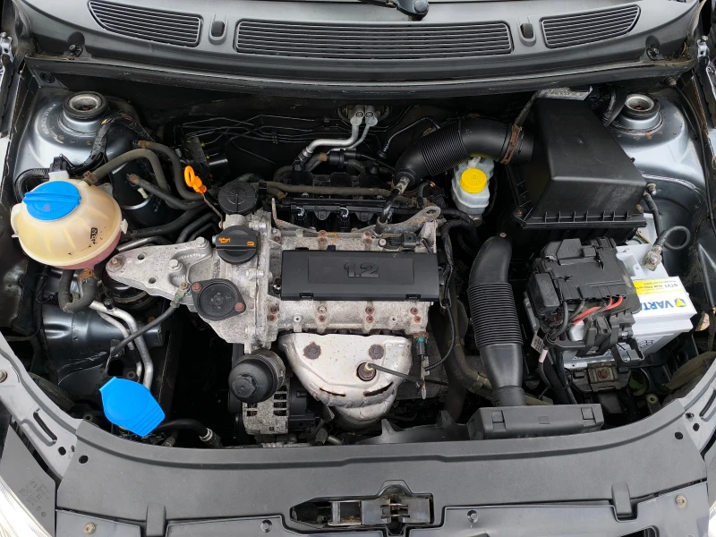 Skoda Fabia FACE LIFT-1.2i-60кс-КЛИМАТИК-EURO 5b-, снимка 16 - Автомобили и джипове - 52097487