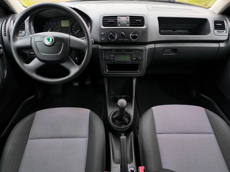 Skoda Fabia FACE LIFT-1.2i-60кс-КЛИМАТИК-EURO 5b-, снимка 13 - Автомобили и джипове - 52097487