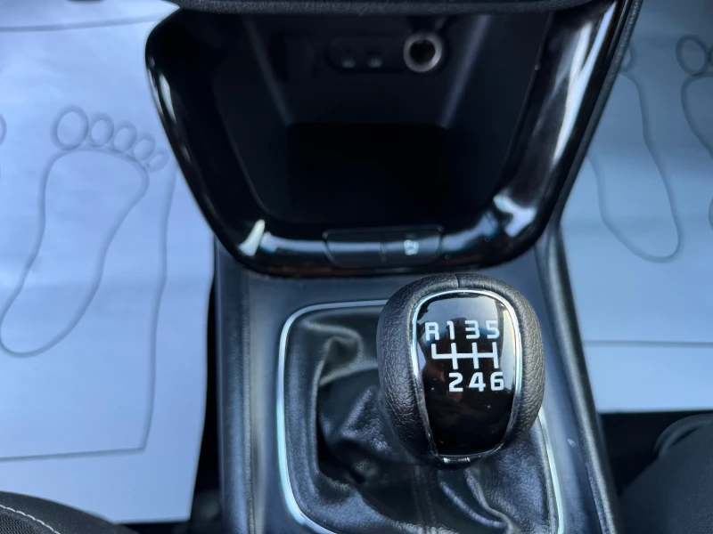 Kia Ceed 1.6 CRDI 110k.c., снимка 17 - Автомобили и джипове - 52098715