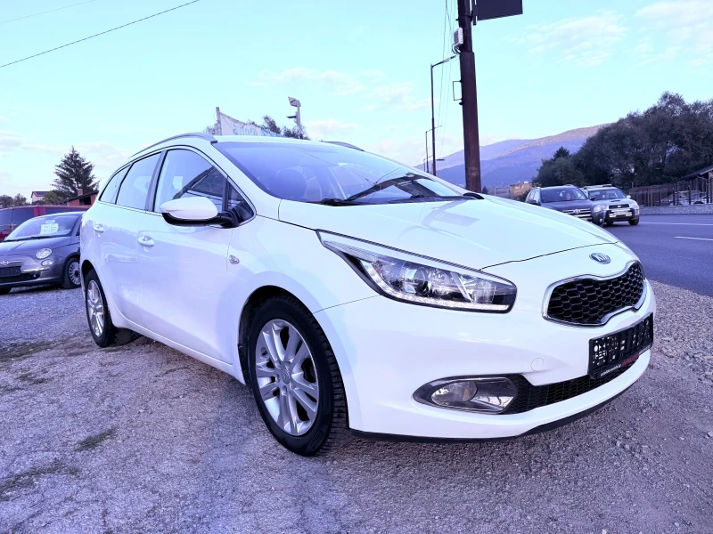 Kia Ceed 1.6 CRDI 110k.c., снимка 4 - Автомобили и джипове - 52098715