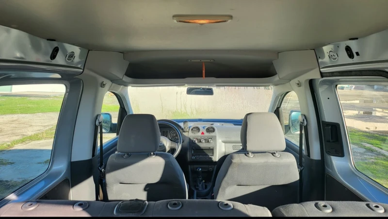 VW Caddy Пътнически нов внос от Полша, снимка 9 - Автомобили и джипове - 53062358