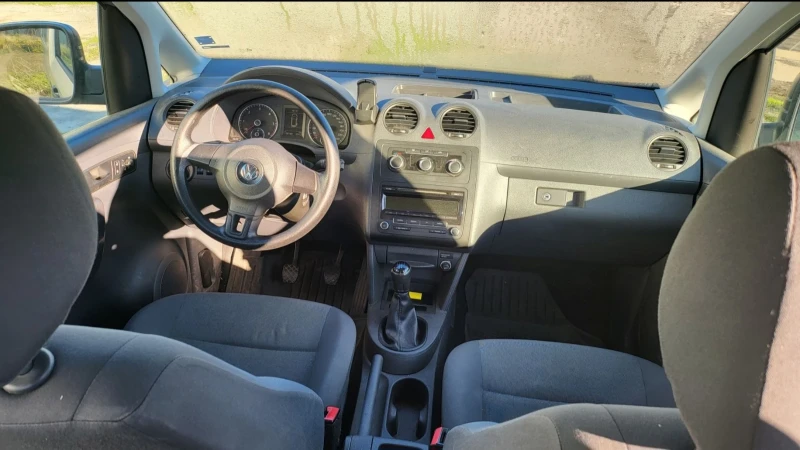 VW Caddy Пътнически нов внос от Полша, снимка 10 - Автомобили и джипове - 53062358