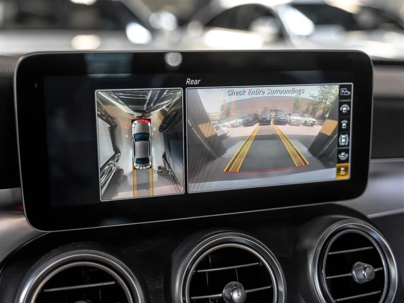 Mercedes-Benz C 300 * АВТО КРЕДИТ* ЦЕНА ДО БГ * СЕРВИЗНА ИСТОРИЯ * , снимка 11 - Автомобили и джипове - 53523190