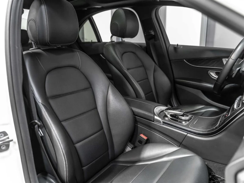 Mercedes-Benz C 300 * АВТО КРЕДИТ* ЦЕНА ДО БГ * СЕРВИЗНА ИСТОРИЯ * , снимка 8 - Автомобили и джипове - 53523190