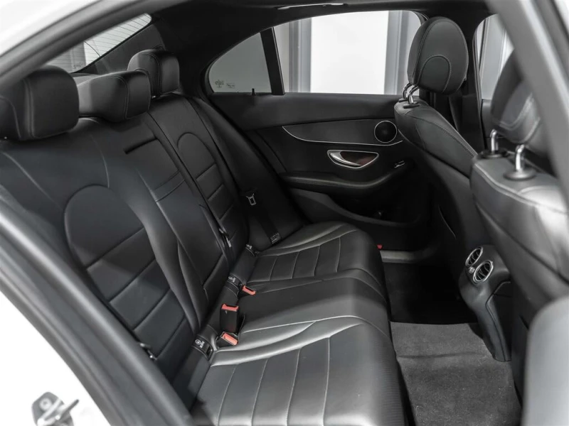 Mercedes-Benz C 300 * АВТО КРЕДИТ* ЦЕНА ДО БГ * СЕРВИЗНА ИСТОРИЯ * , снимка 9 - Автомобили и джипове - 53523190