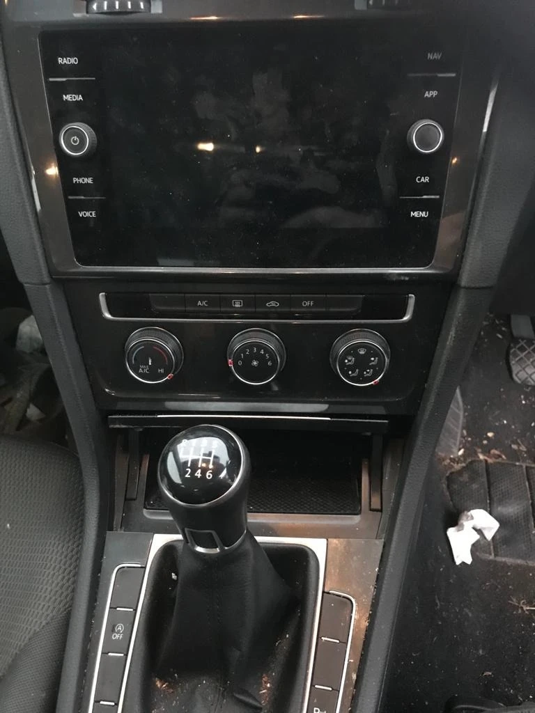 VW Golf TSI BMT NAVI, снимка 6 - Автомобили и джипове - 39424229