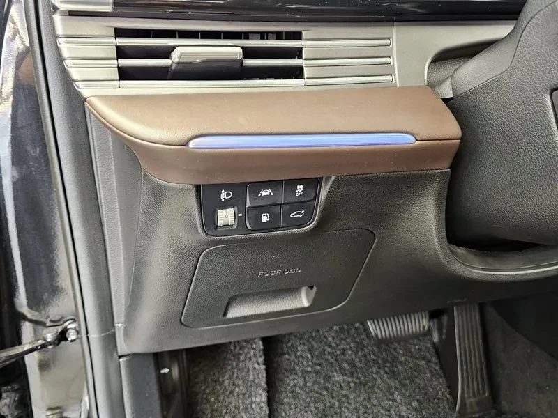 Hyundai Grandeur Ig 2.5 Exclusive, снимка 16 - Автомобили и джипове - 54833713