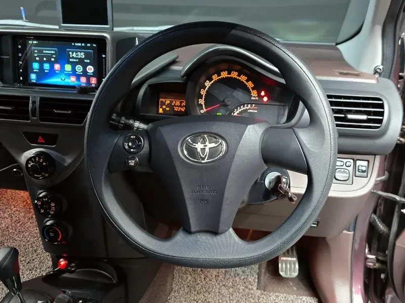 Toyota IQ 1.0, снимка 13 - Автомобили и джипове - 55069672