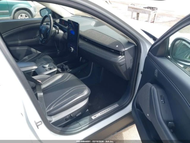 Ford Mustang Mach-E Premium AWD, снимка 9 - Автомобили и джипове - 55127069