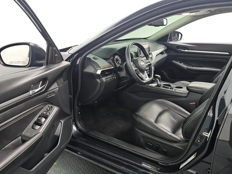 Nissan Altima SL Tech 2.5 Бензин, снимка 9 - Автомобили и джипове - 55783342