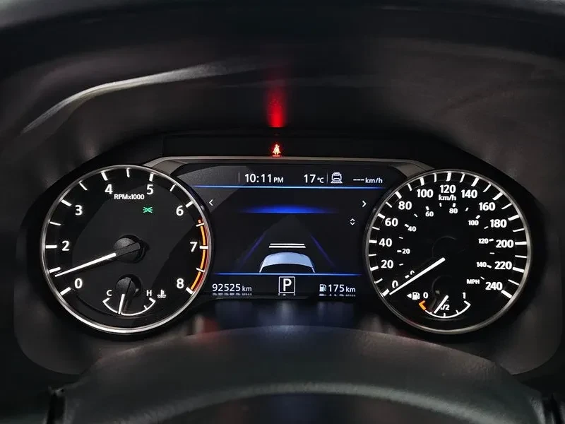 Nissan Altima SL Tech 2.5 Бензин, снимка 5 - Автомобили и джипове - 55783342