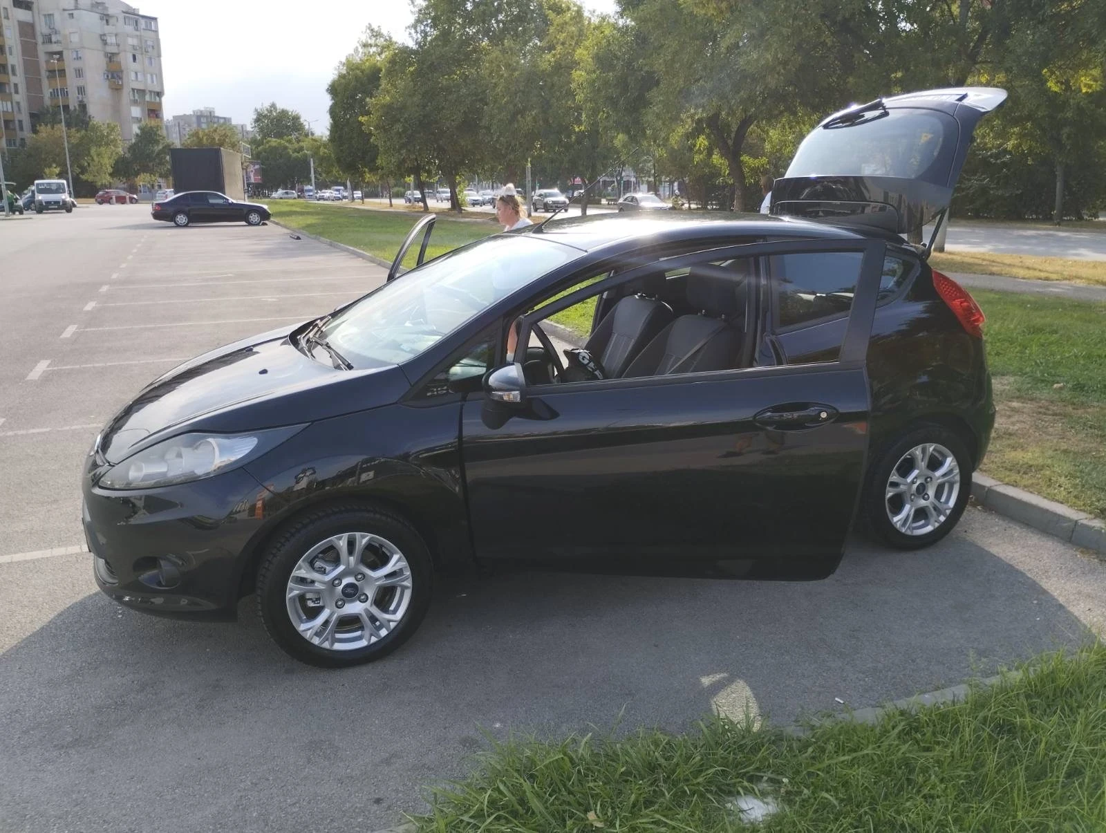 Ford Fiesta  1.4i LPG  - изображение 2