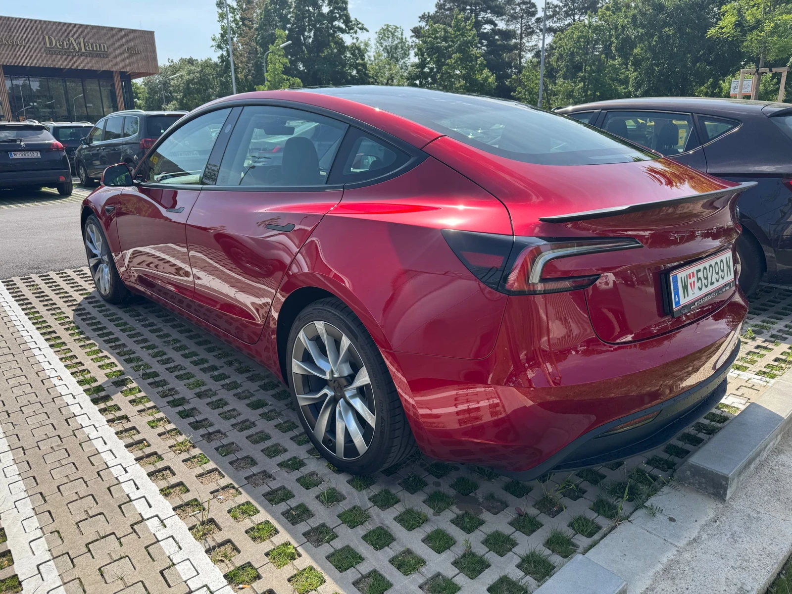 Tesla Model 3 LR AWD - изображение 3