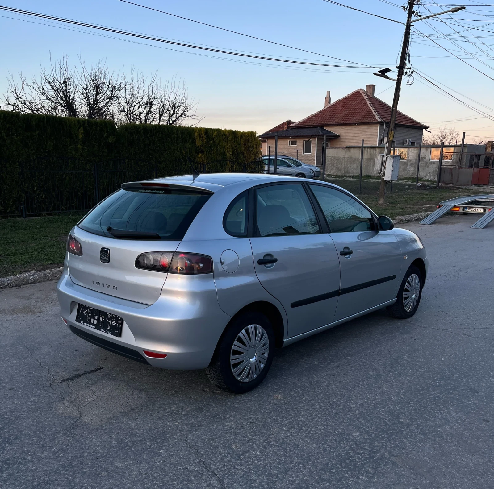 Seat Ibiza 1.4i 96000км - изображение 4