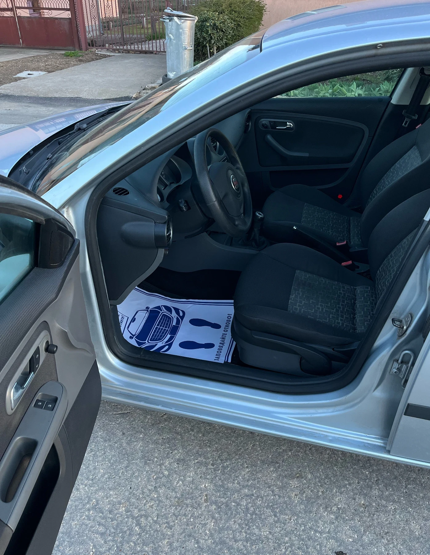 Seat Ibiza 1.4i 96000км - изображение 7