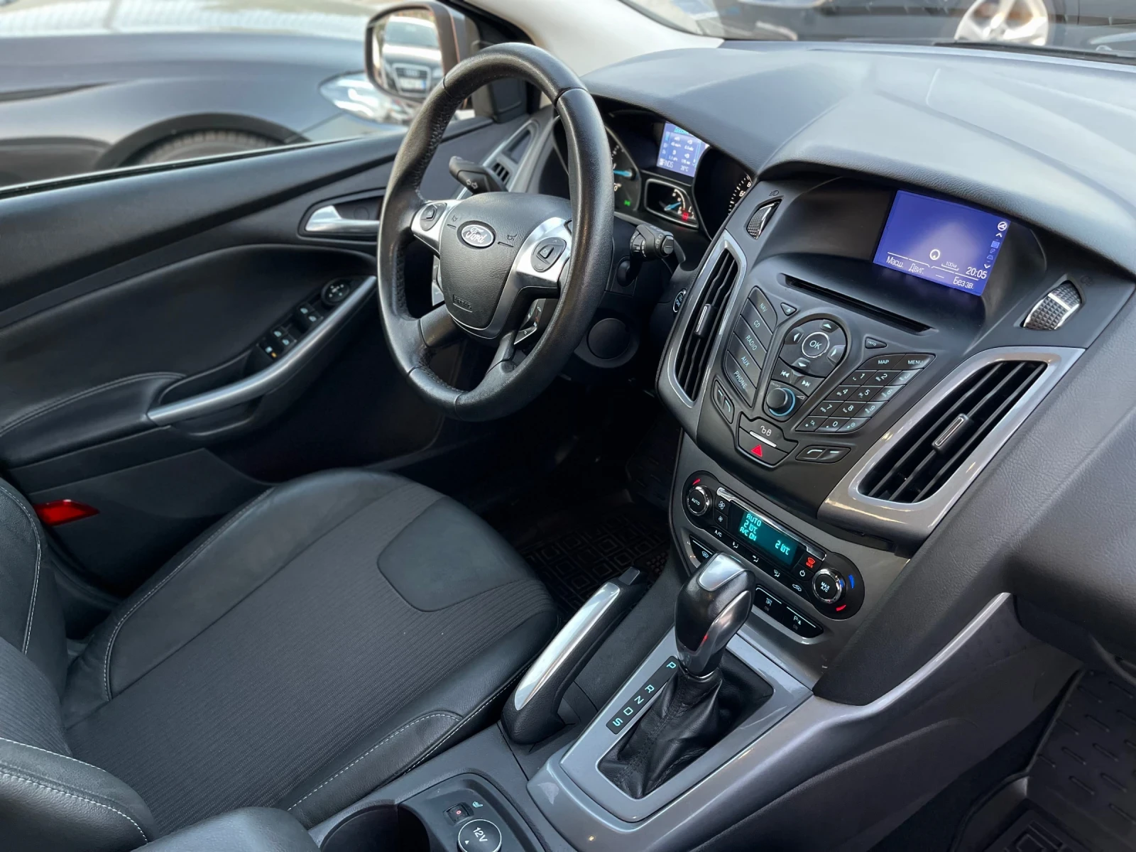 Ford Focus TITANIUM - изображение 8