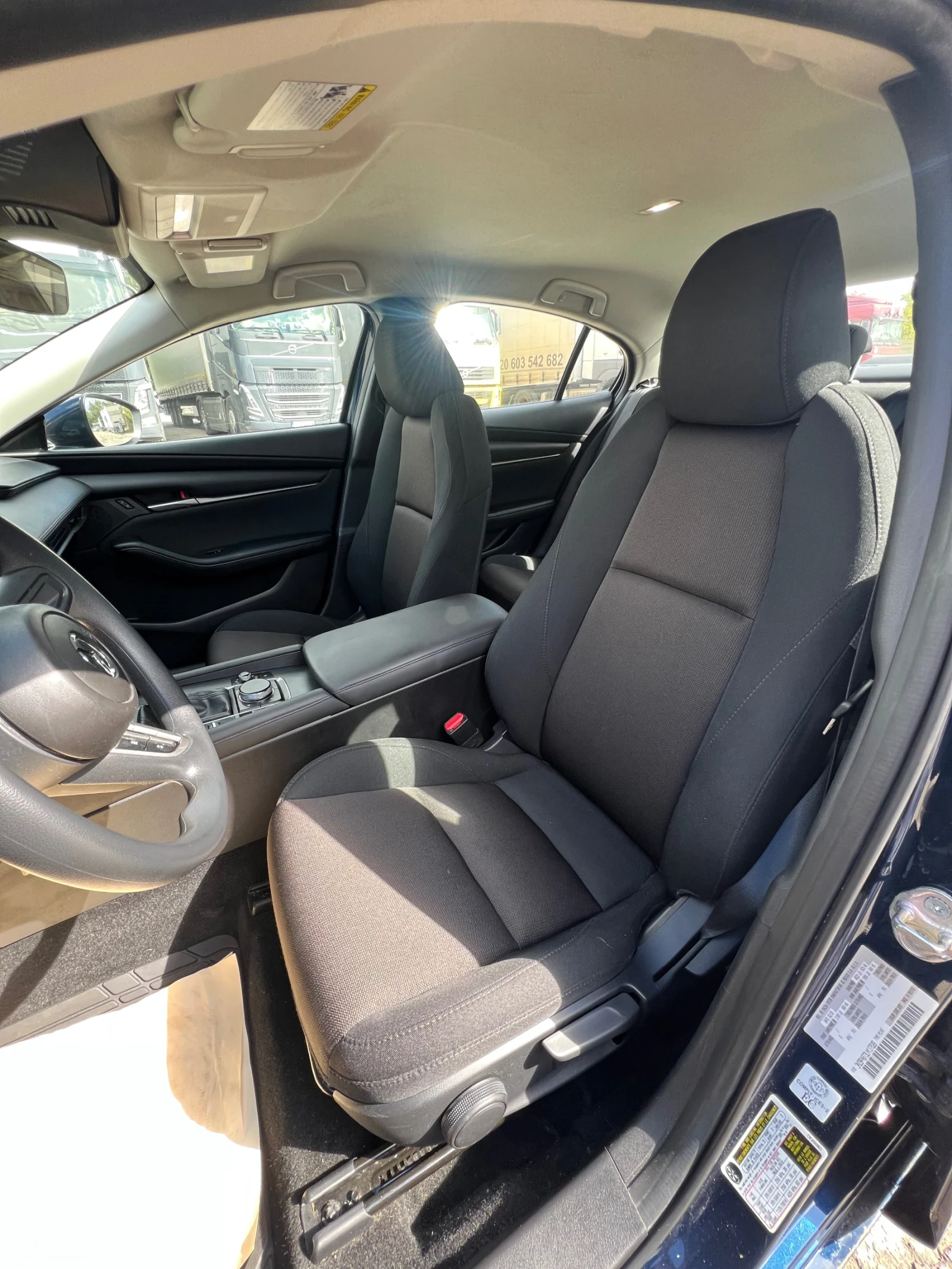 Mazda 3 * 2.5i* Skyactiv-G* 184hp* 2021г*  - изображение 9