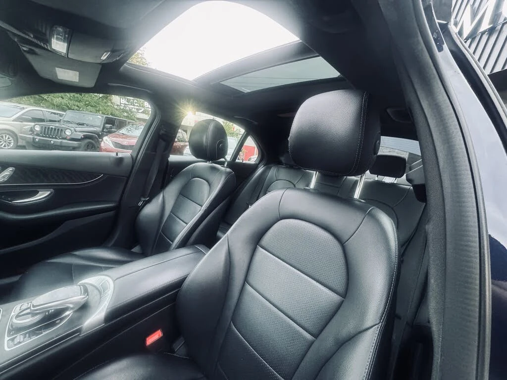 Mercedes-Benz C 300 * АВТО КРЕДИТ* ЦЕНА ДО БГ * СЕРВИЗНА ИСТОРИЯ *  - изображение 7