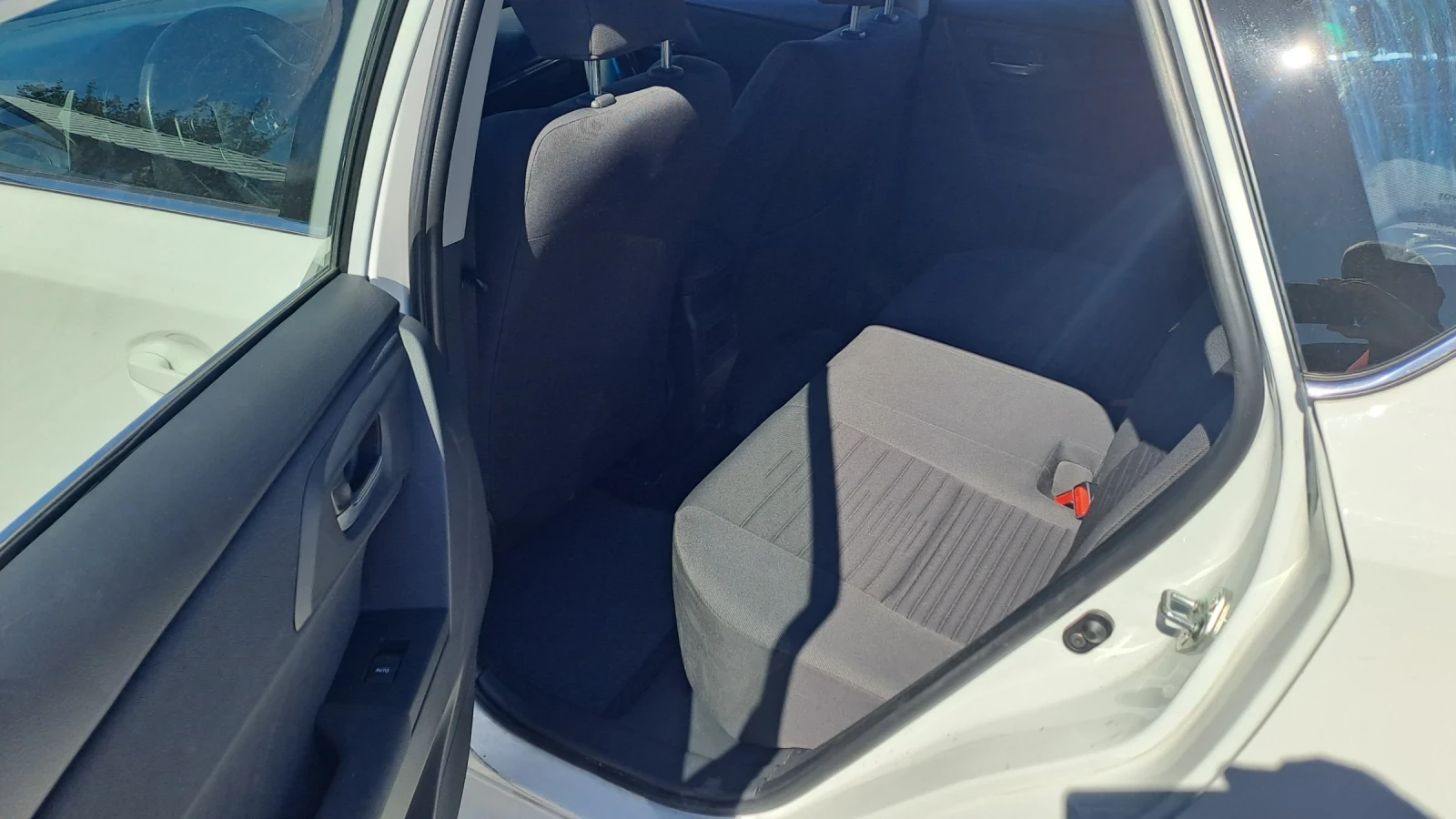 Toyota Auris 1.2it 16v 116kc.euro6 | Mobile.bg � ����������� 11