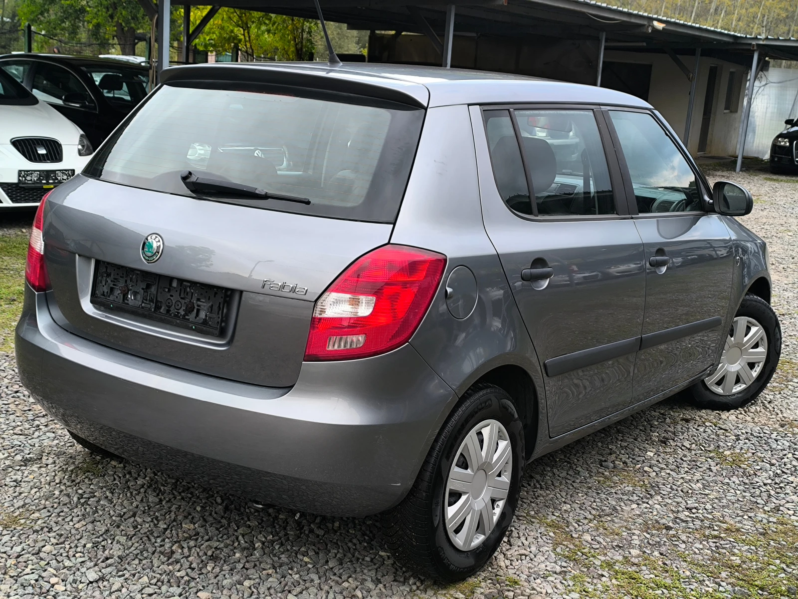 Skoda Fabia FACE LIFT-1.2i-60кс-КЛИМАТИК-EURO 5b- - изображение 3