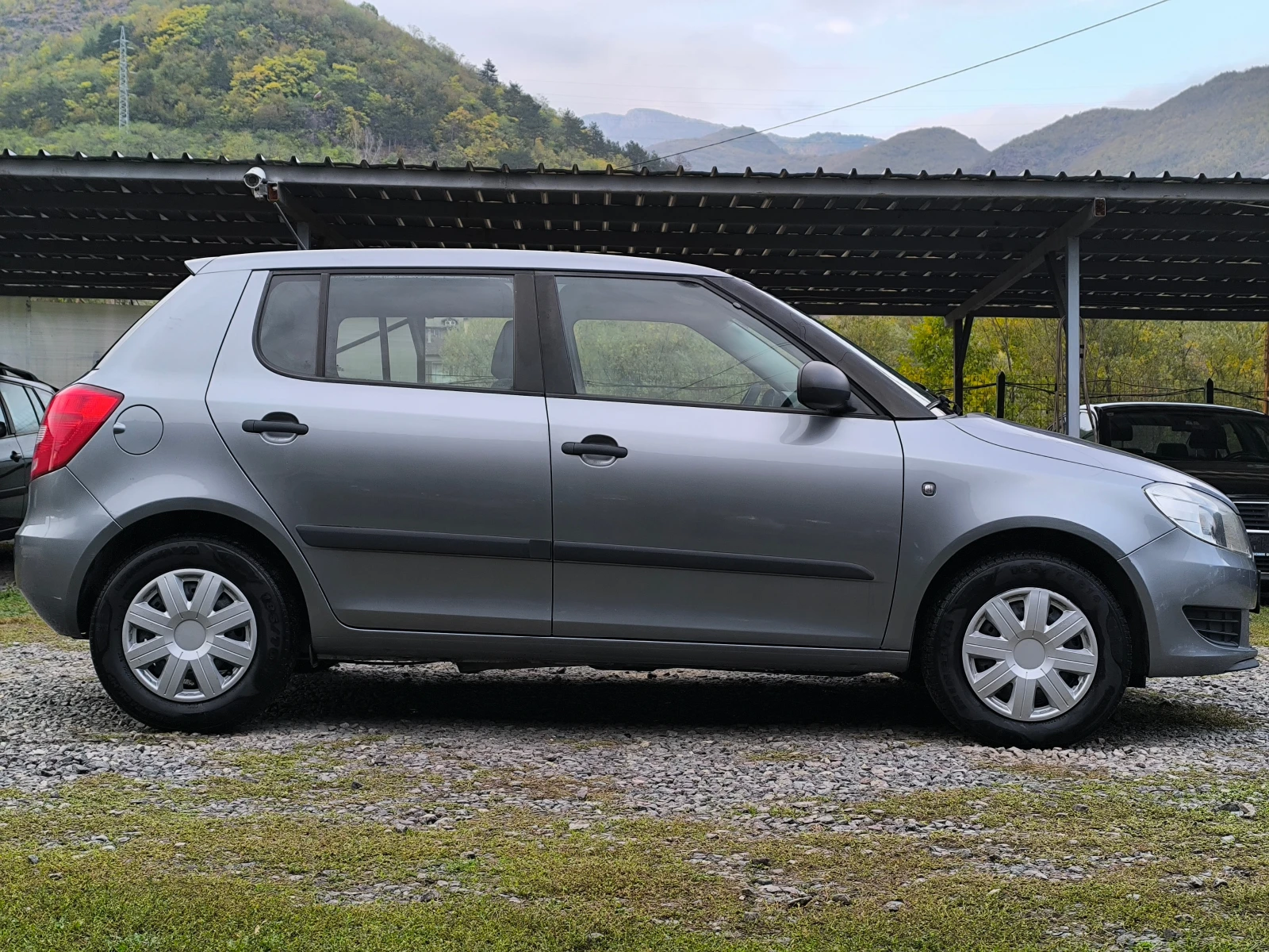 Skoda Fabia FACE LIFT-1.2i-60кс-КЛИМАТИК-EURO 5b- - изображение 2