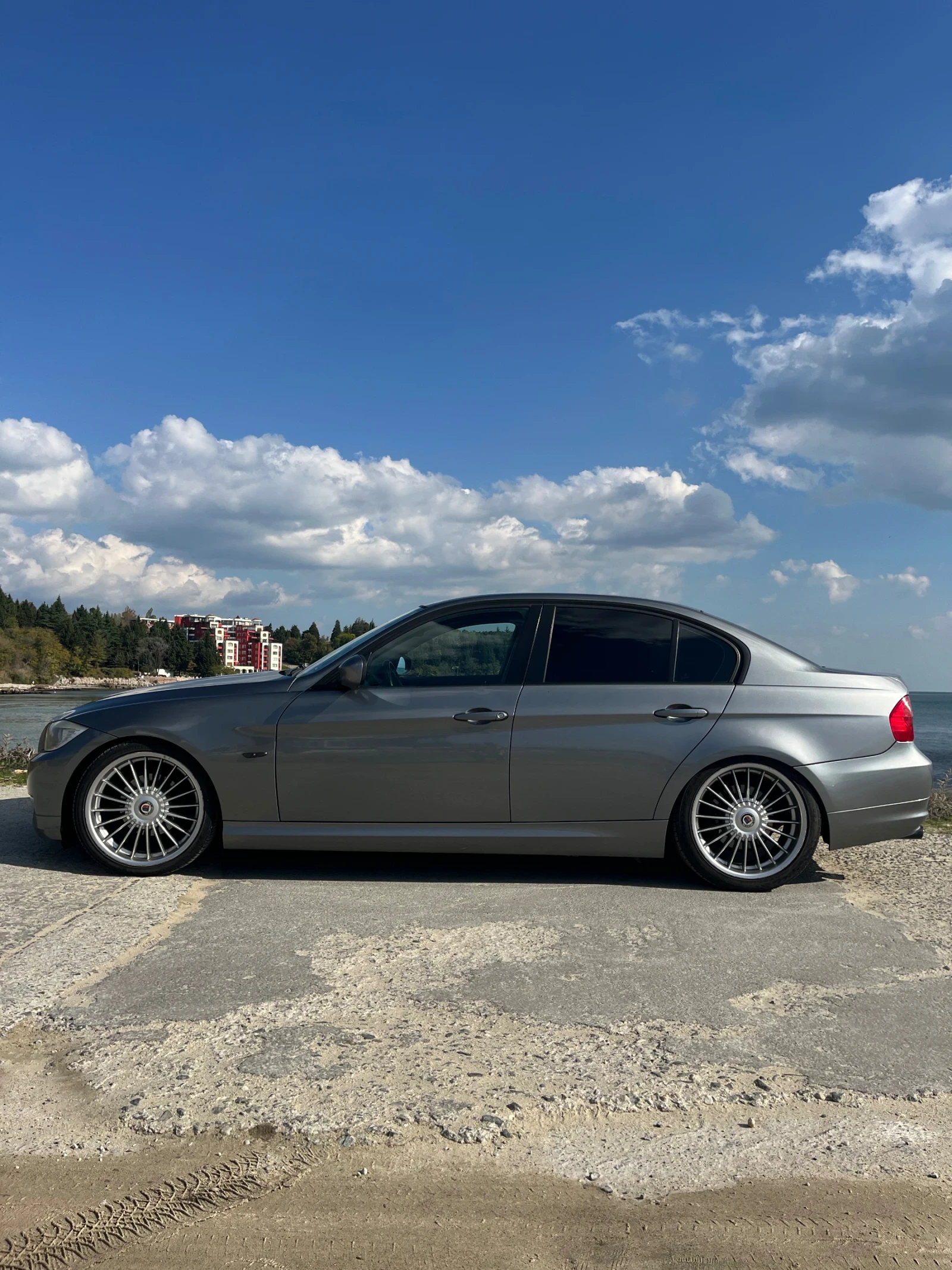BMW 320  - изображение 8