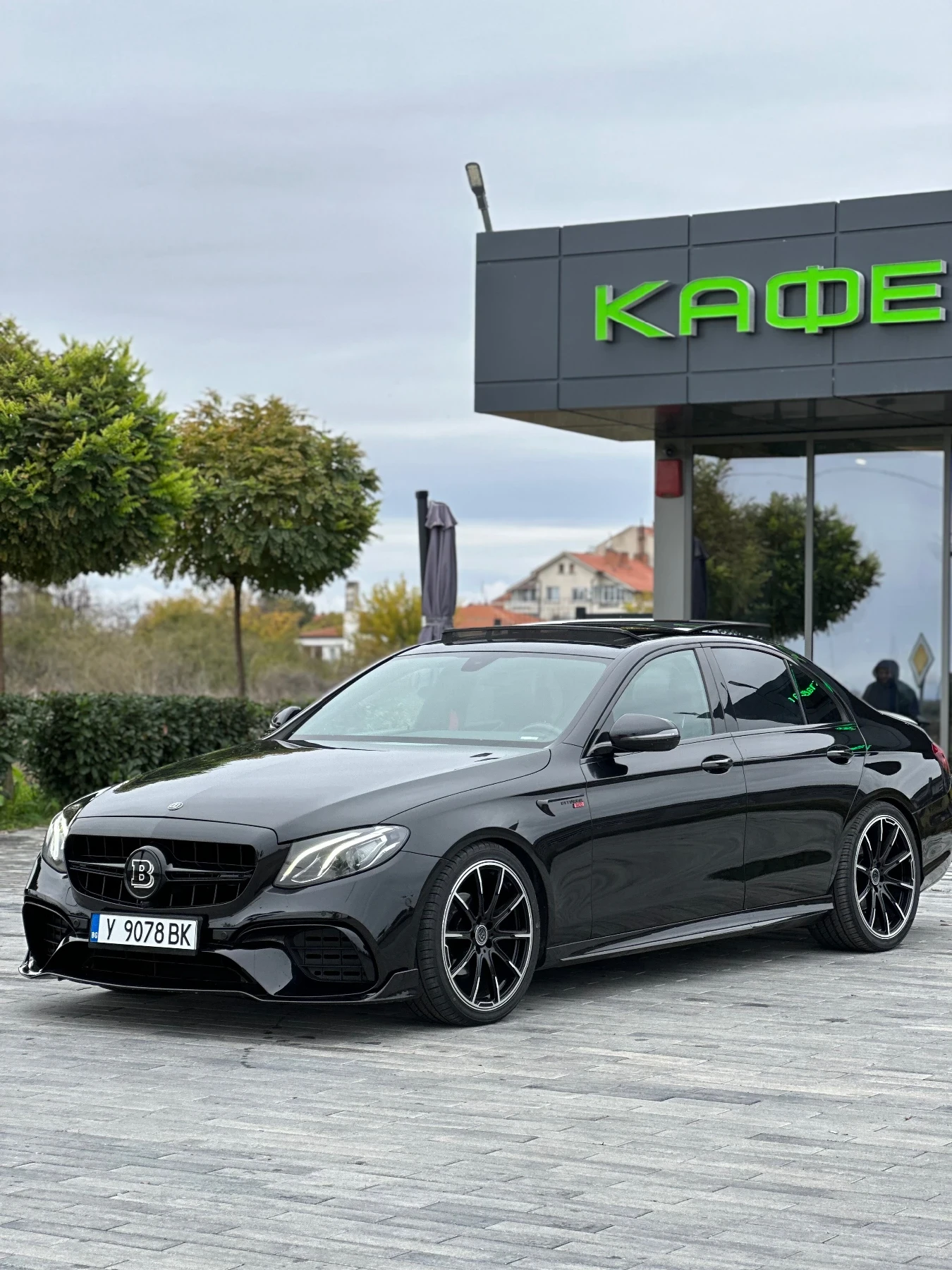 Mercedes-Benz E 220 BRABUS 800/ПАНОРАМА / AMBIENT PLUS / BURMESTER
