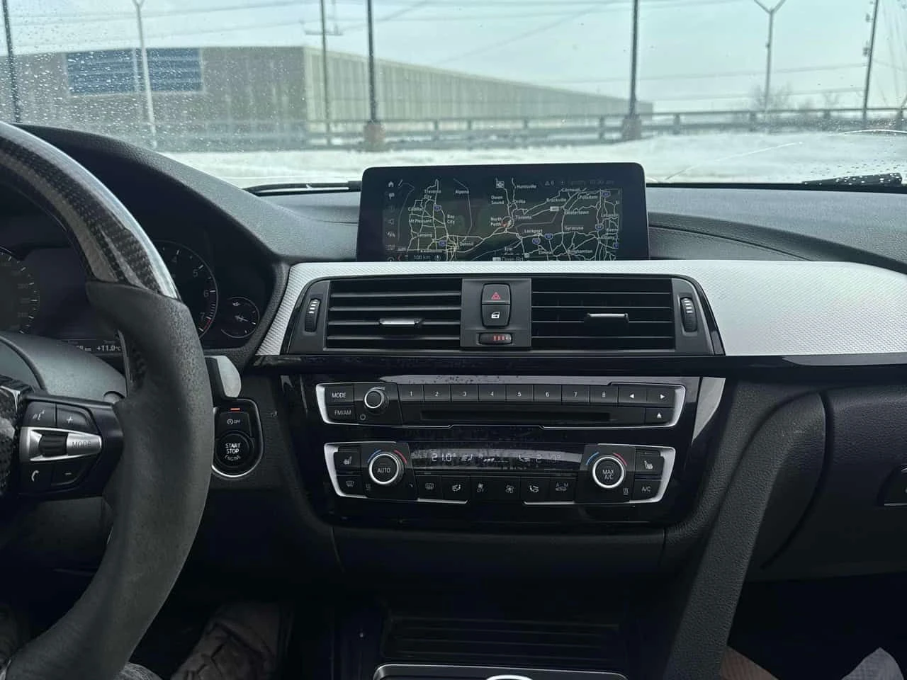 BMW 340 xDrive* БЕЗ ЗАБЕЛЕЖКИ* H/K* ГЕНЕРАЦИЯ* KEYLESS* , снимка 9 - Автомобили и джипове - 53846667